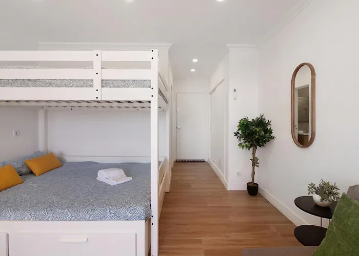 Lovely And New In Oura Apartament